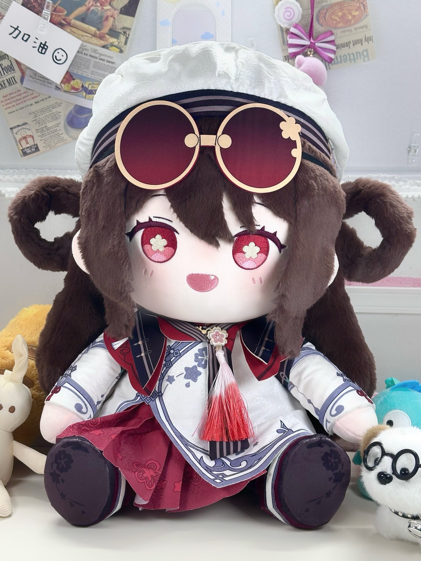 原神（げんしん）　胡桃　ぬいぐるみ　40cm　残雪に咲く紅　胡桃の衣装　抱き枕型　綿人形 40cm プレゼント　アクセサリー　着せ替え可能　完全受注生産　中国輸入ハンドメイド品往生堂　  璃月