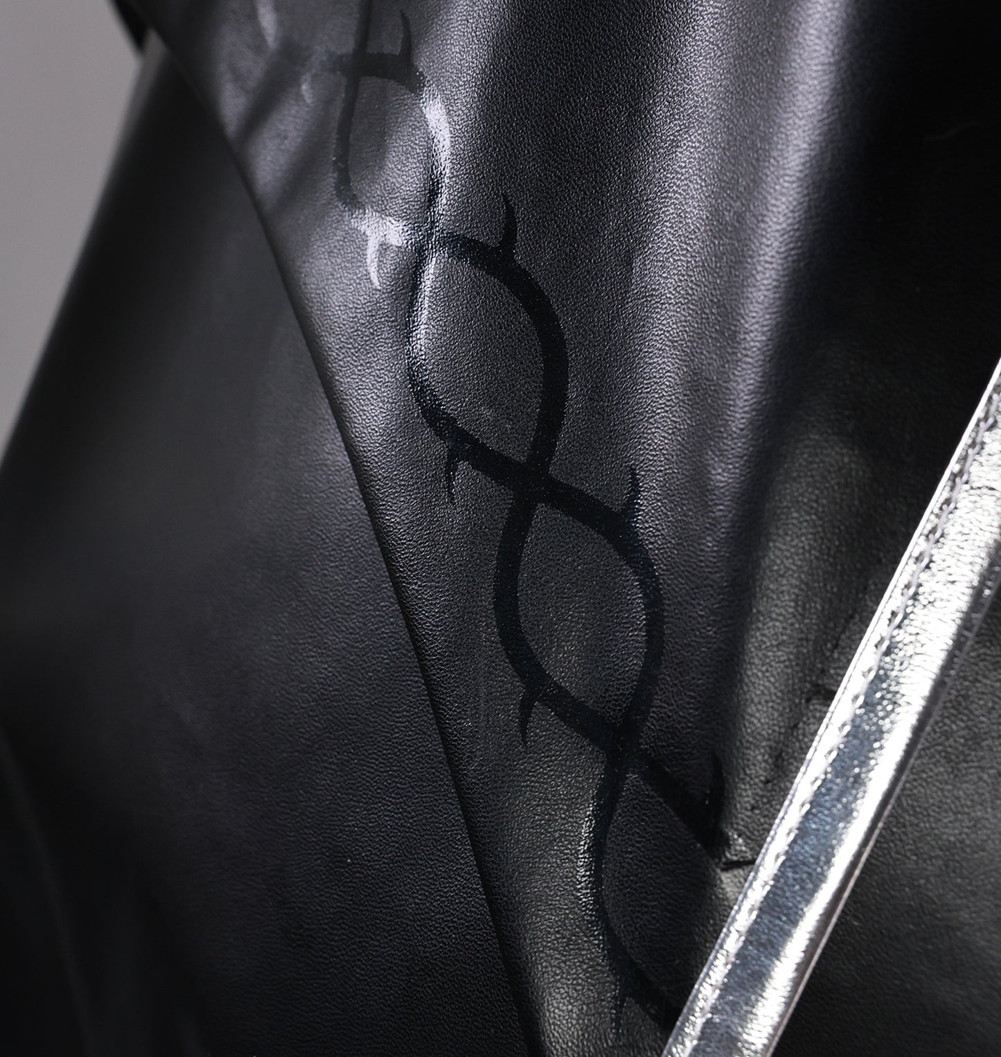 Monenjoy　ゼンレスゾーンゼロ　ZZZ ビビアン ヴィヴィアン 礼服　モッキンバード　3D樹脂アクセサリー　ワンピース　コスプレ衣装　ウィッグ追加 - Monenjoy