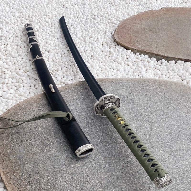 Monenjoy SEKIRO: SHADOWS DIE TWICE 隻狼 不死斬り・拝涙 日本風 戦国時代 葦名一心　装飾品 103cm 汎用刀 仕上げ模造刀 レプリカ 和風 コスプレ道具 木刃 樹脂刃 工芸品  ソード ハロウィン