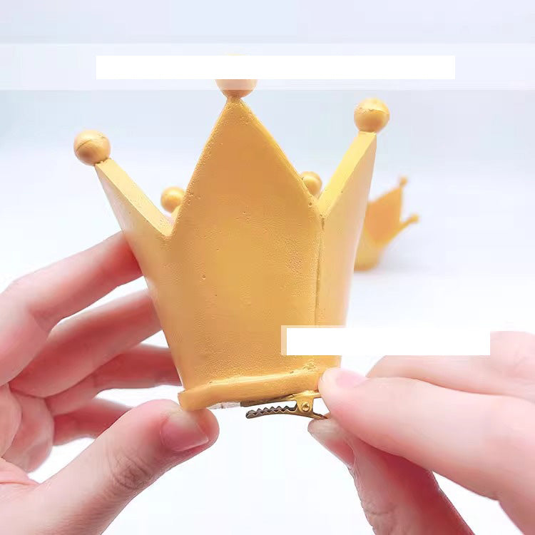 Monenjoy ツイステ コスプレ道具 リドルの王冠 リドル・ローズハート クラウン 髪飾り シャーククリップ固定 PU製　撮影道具　コスチューム　イベント　仮装　ハロウィン - Monenjoy