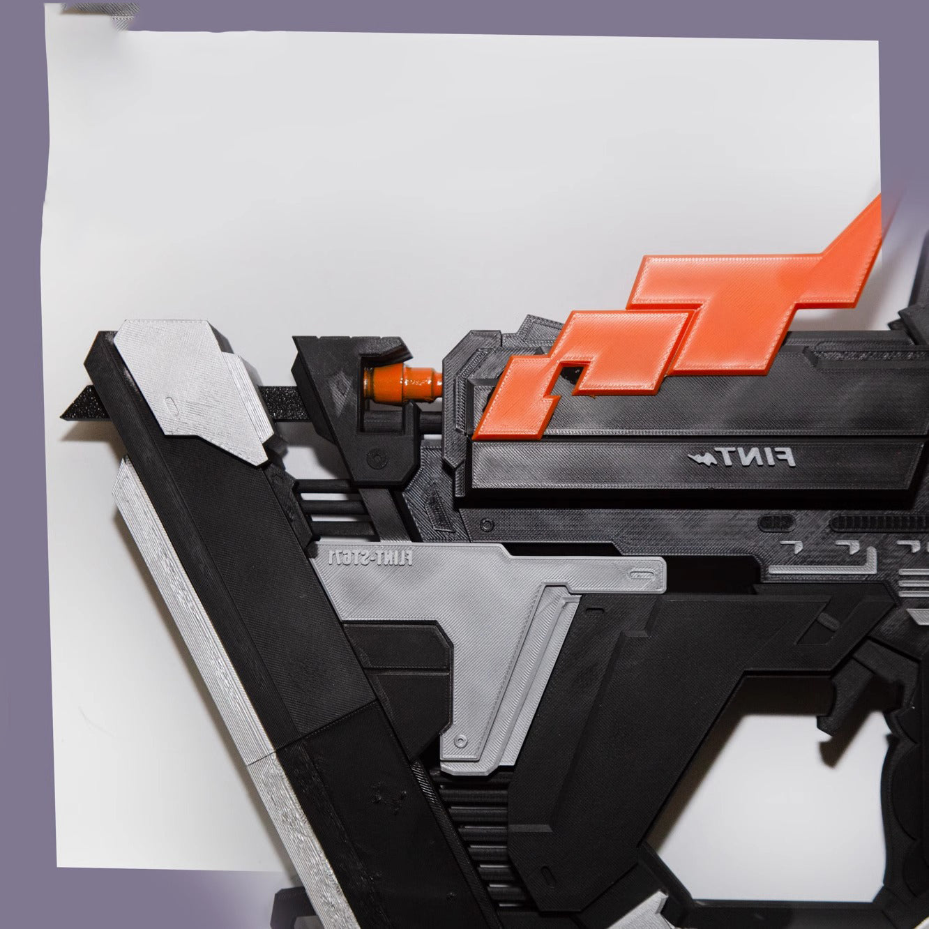 Monenjoy ゼンゼロ グレース・ハワード コスプレ道具　銃のレプリカ　60cm　PLA材 白祇重工 （ゼンレスゾーンゼロ） - Monenjoy