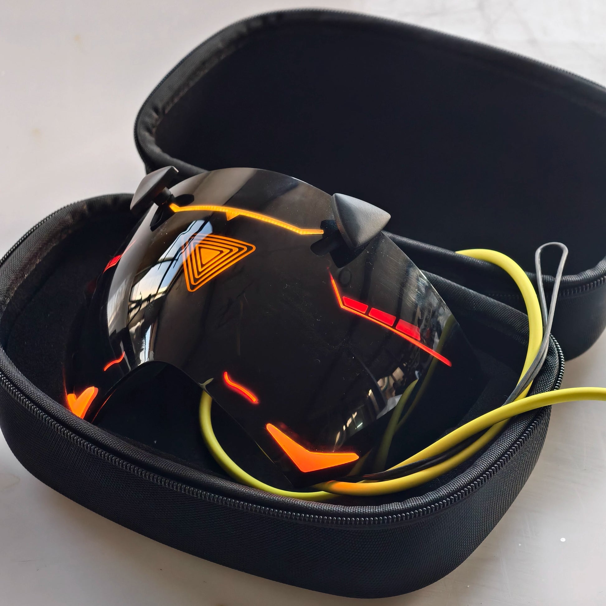 Monenjoy コスプレ道具　ゼンゼロ　トリガー　アイマスク 目隠し マスク　仮面　発光　ゼンレスゾーンゼロ　レプリカ　PVC　手作り　オーダーメイド　舞台道具 - Monenjoy