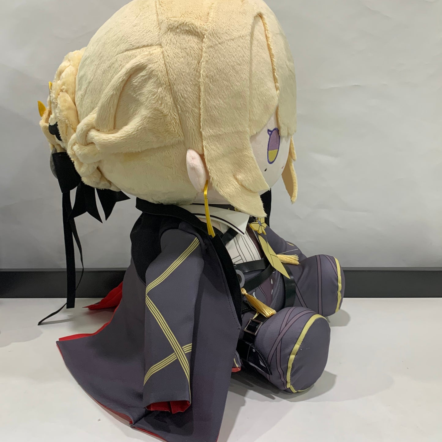 Monenjoy　 ゼンレスゾーンゼロ　イヴリン・シェヴァリエ 着せ替え可能　綿人形 40cm　ぬいぐるみ　（座り姿勢タイプ） 同人ハンドメイドドール【予約販売・ロット別発送】 中国輸入品 　スターズ・オブ・リラ　　 ゼンゼロ/ZZZ