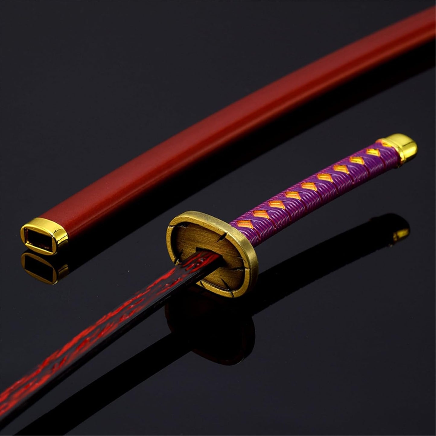 monenjoy BLEACH（ブリーチ） ミニチュア 山本元柳斎重國 流刃若火 最古の斬魄刀 26m アクセサリー メタル キーホルダー ミニ武器 プレゼント ギフト お礼 キーチェーン 男性 手遊び 工具 合金 おもちゃ - Monenjoy