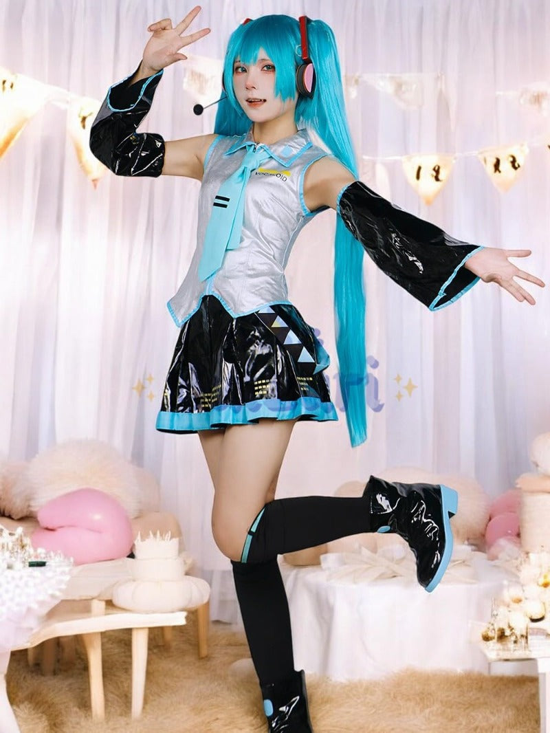 Monenjoy 初音ミク コスプレ衣装 グレー miku 公式コスチューム  ウィッグ付き 髪飾り ヘッドホン 合皮 レザー タトゥーシール 大人 歌姫 舞台服 コスチュームセット 可愛い おしゃれ