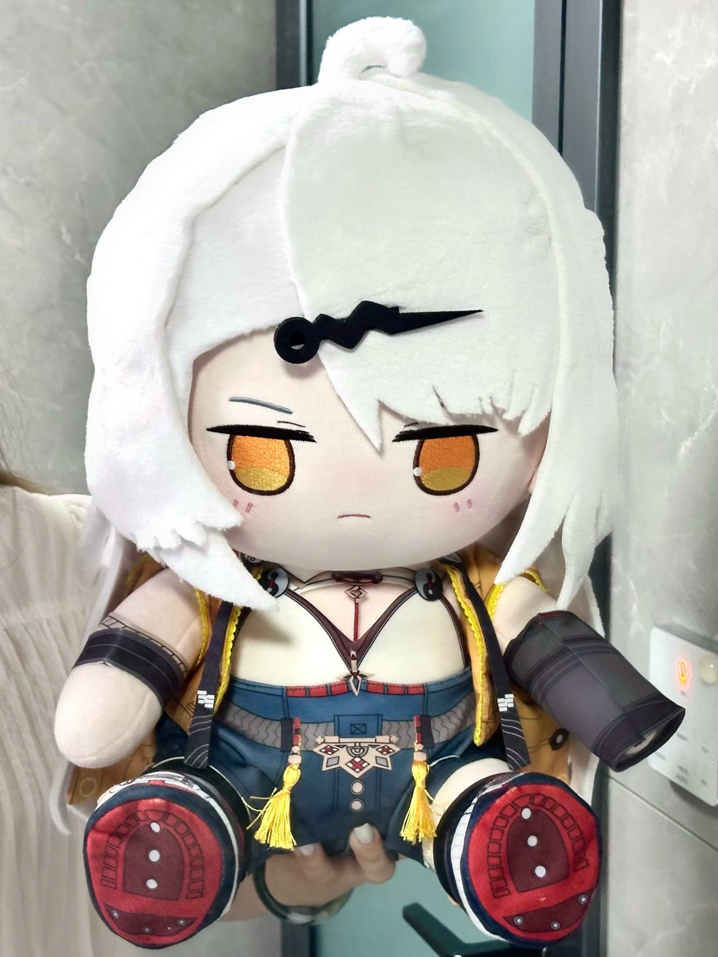 ゼンレスゾーンゼロ  イーシェン 綿人形　40cm　ぬいぐるみ　同人　萌えグッズ　着せ替え可 超ふわふわ 可愛い 同人グッズ Monenjoy