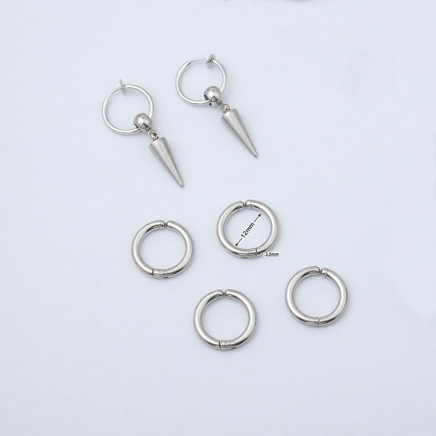 Monenjoy 　KPOPガールズ！デーモン・ハンターズ  サジャ・ボーイズ 　Romance 　イヤリング　ピアス　アクセサリー　Kpop Demon Hunters Romance