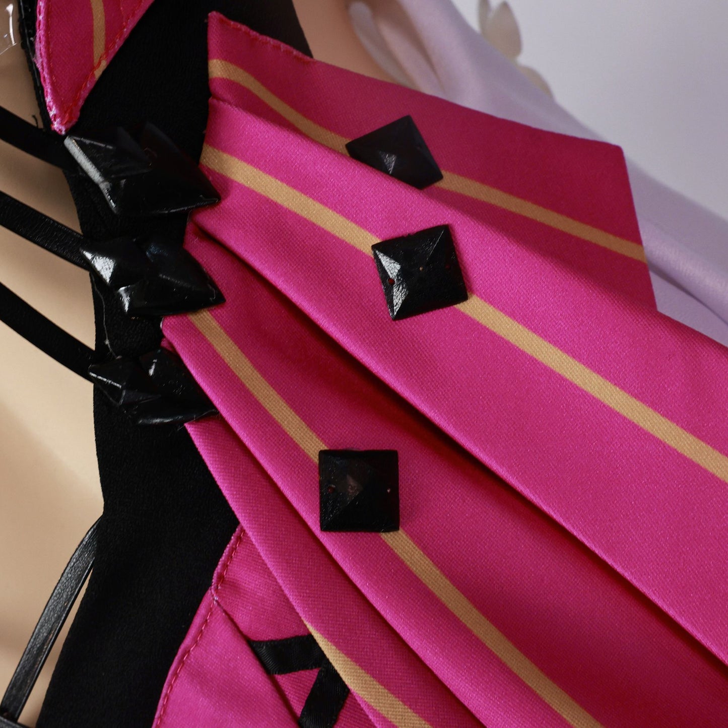 Monenjoy 鳴潮 カルロッタ Carlotta Montelli 　ワンピース　礼服　可愛い　コスプレ衣装　イベント　仮装 - Monenjoy