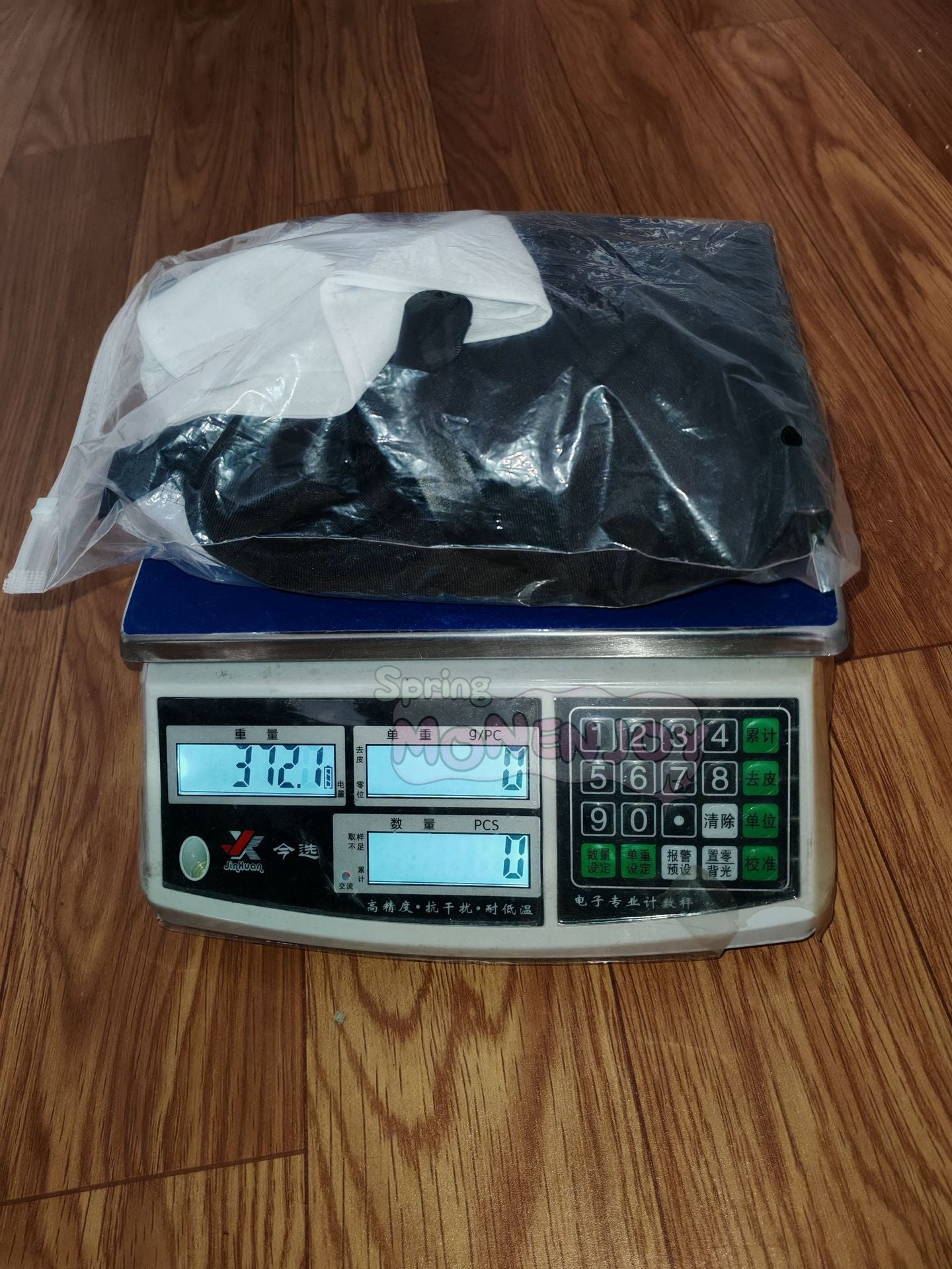 Monenjoy ギルます アリナ・クローバー 　コスプレ衣装　メイド服　 ギルドの受付嬢ですが コスプレ 　ワンピース　GS1366 - Monenjoy