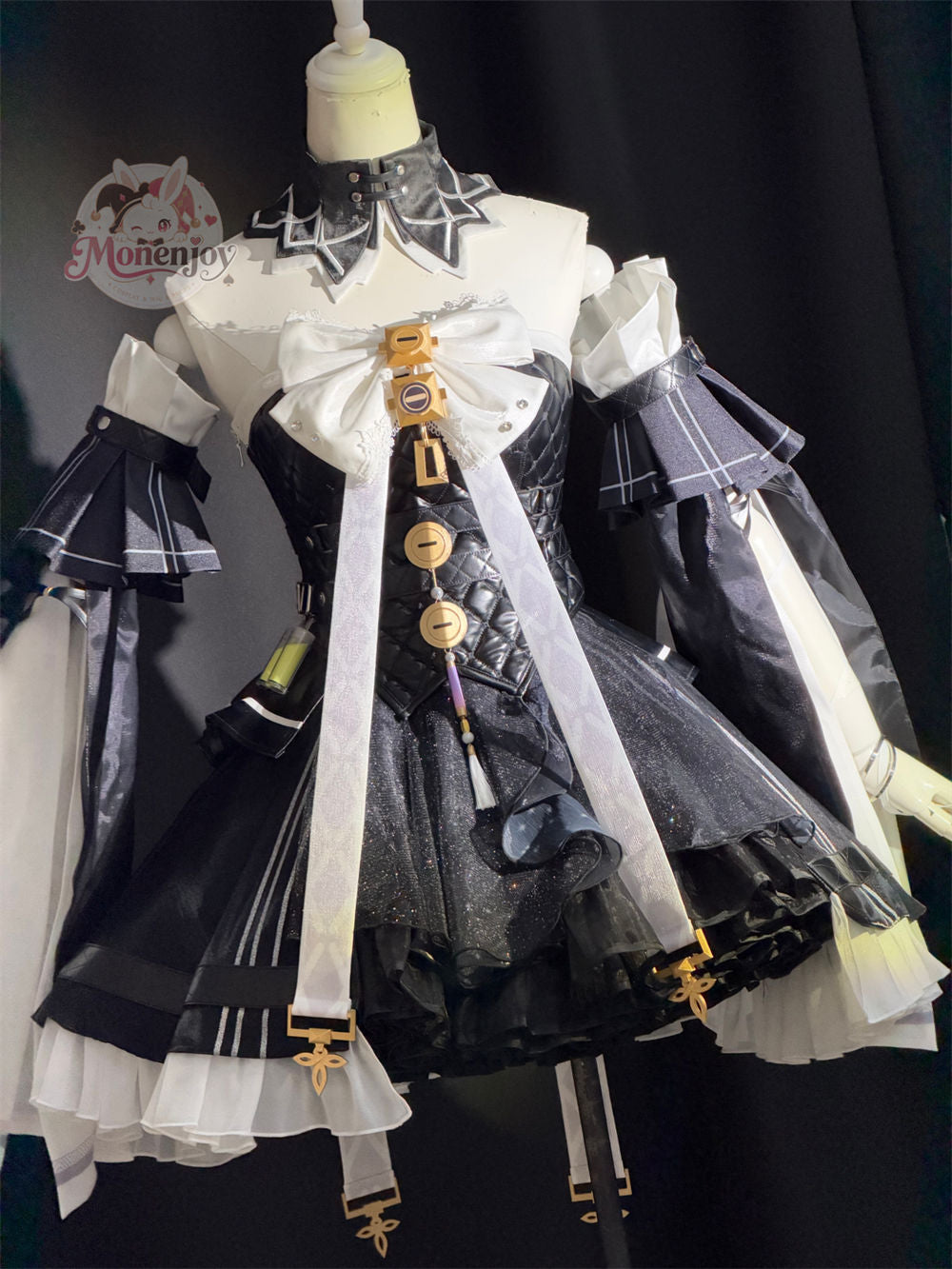 鳴潮 リリー コスプレ衣装｜ベール・刺繍レッグカバー付き 洋装風ドレス｜Monenjoy